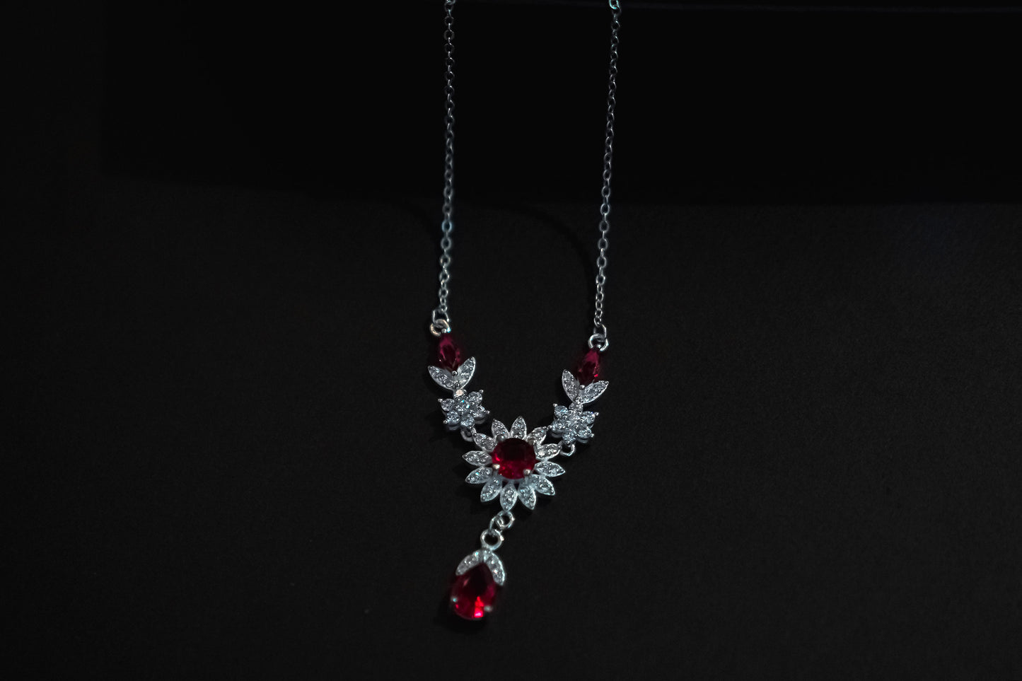 Rosette Glow:Italian Silver Pendant Set